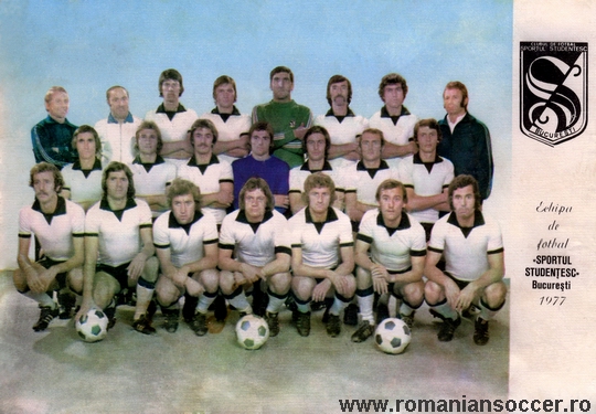 Sus: Mircea Rădulescu (antrenor, 36 de ani), Andrei Tudose (maseur), Constantin Stroe (22 de ani), Mircea Sandu (25 de ani), Necula Răducanu (32 de ani), Ion Grigore (26 de ani), Aurel Rădulescu (24 de ani), Viorel Kraus (37 de ani, antrenor secund)Mijloc: Ion Cățoi (23 de ani), Aurel Munteanu (22 de ani), Romulus Chihaia (25 de ani), Vasile Lazăr (19 ani), Octavian Ionescu (28 de ani), Niculae Tănăsescu (28 de ani), Gino Iorgulescu (26 de ani) Jos: Paul Cazan (26 de ani), Marius Ciugarin (28 de ani), Petre Grosu (22 de ani), Cornel Vlad (25 de ani), Imilian Șerbănică (21 de ani), Romeo Predeanu (20 de ani), Dumitru Manea (29 de ani)